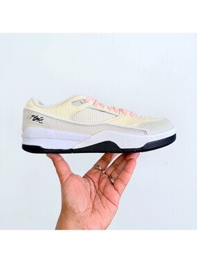 Nike Jordan Flight Court Cream & Pink Low-Top Sneaker Women’s Size 9